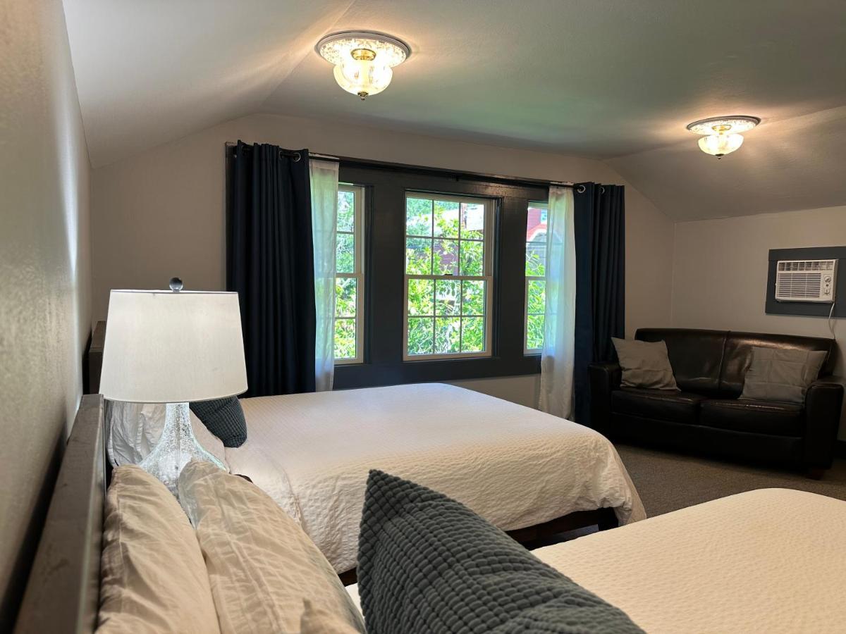Westfir Lodge & Mountain Market OakridgeOakridge  Kültér fotó