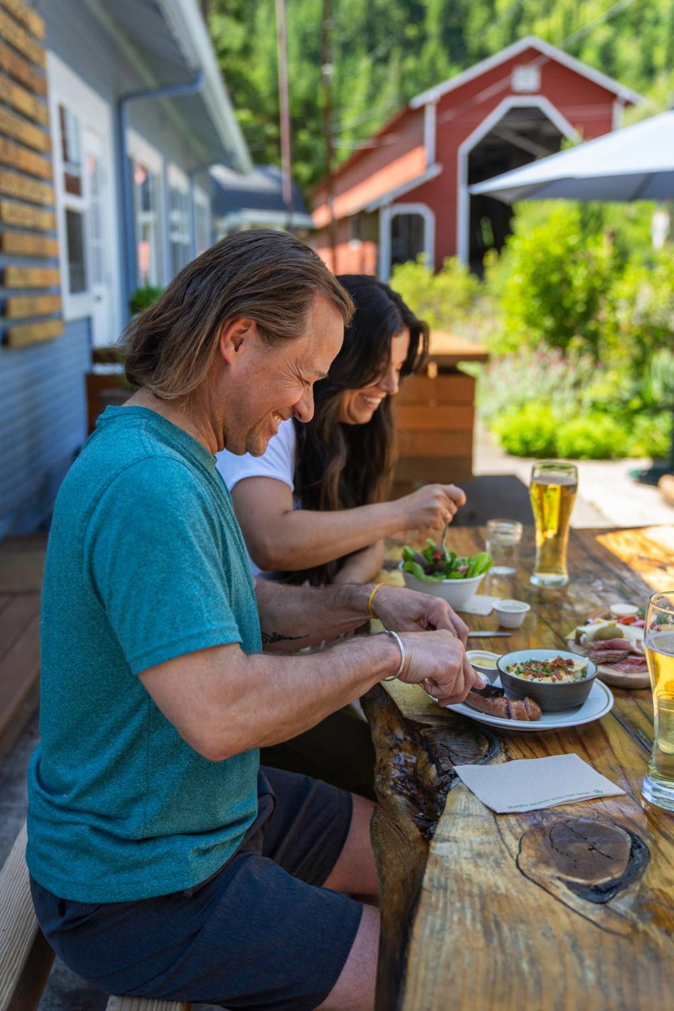 Westfir Lodge & Mountain Market OakridgeOakridge  Kültér fotó